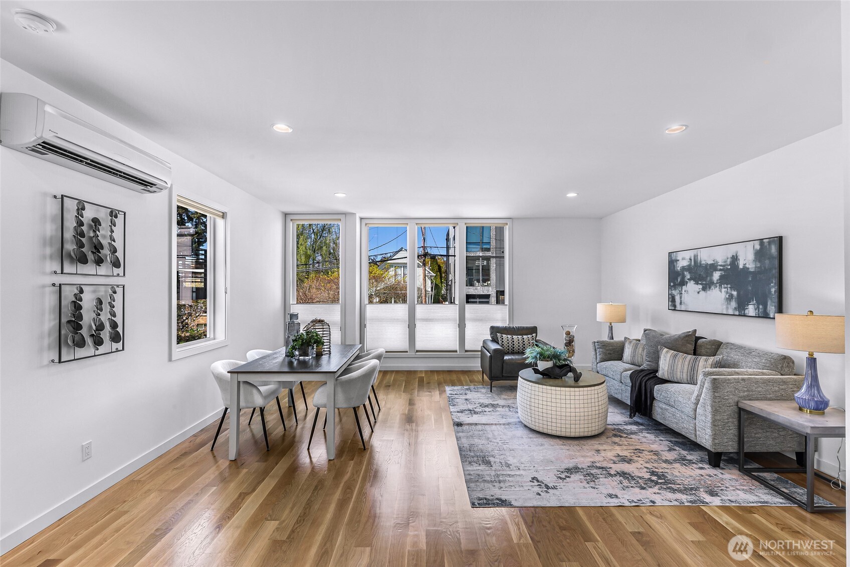 4218 Linden Avenue N, Seattle, WA 98103