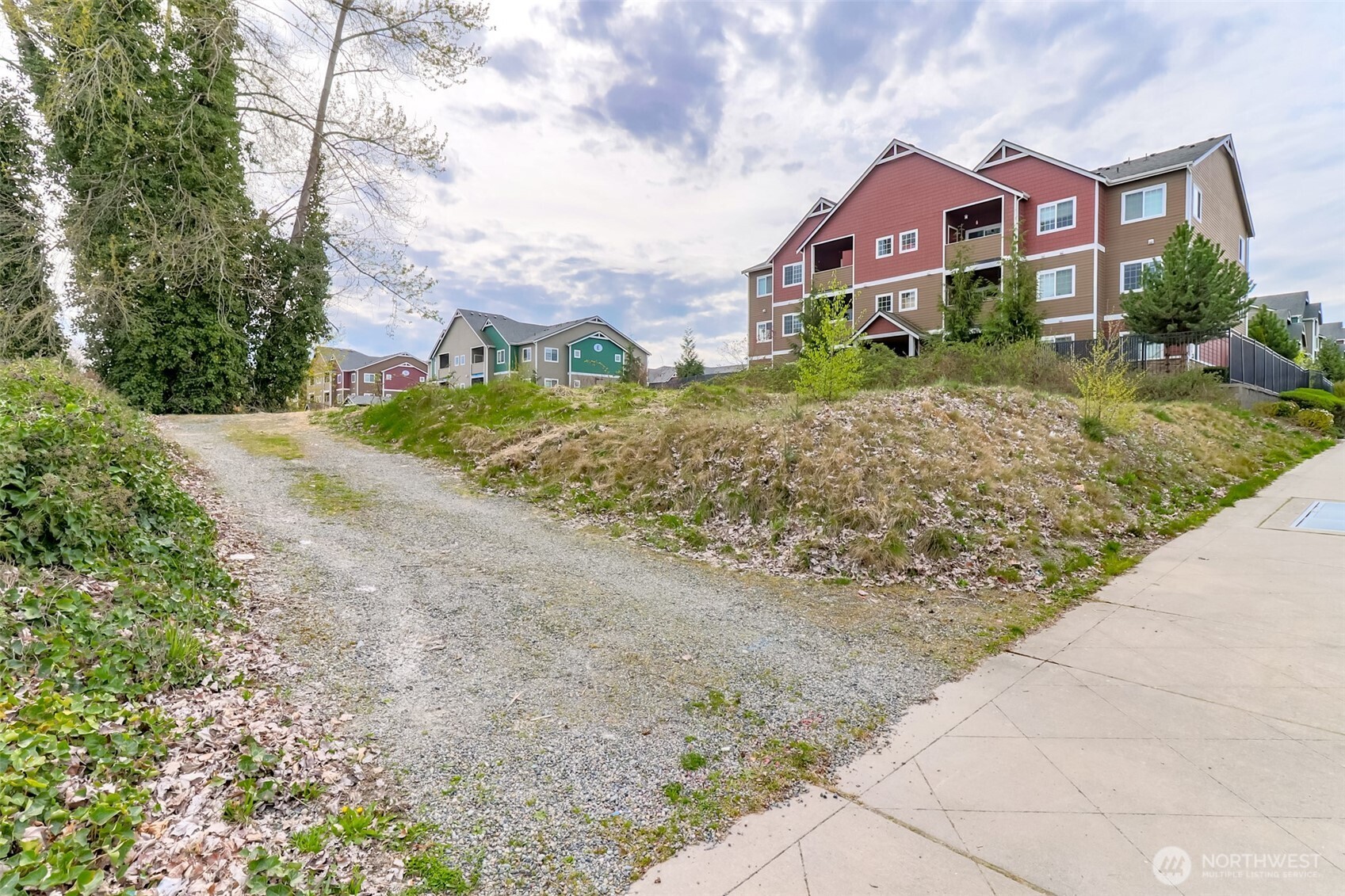 1725 Meridian Avenue E, Edgewood, WA 98371