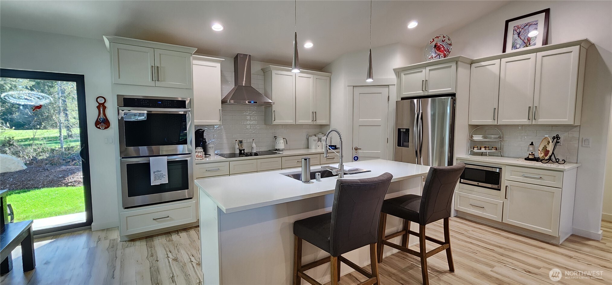 160 E Country Club Drive N, Union, WA 98592