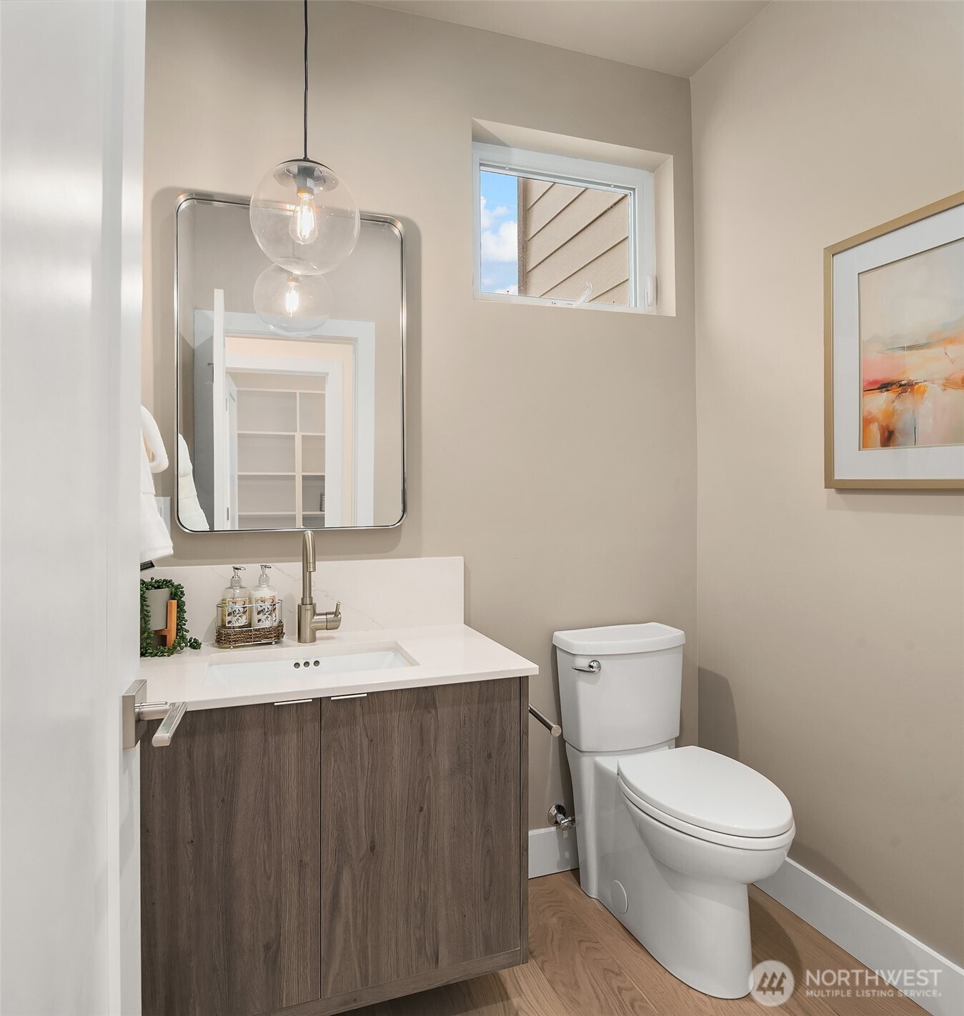 215 NE 123rd Street , Seattle, WA 98125