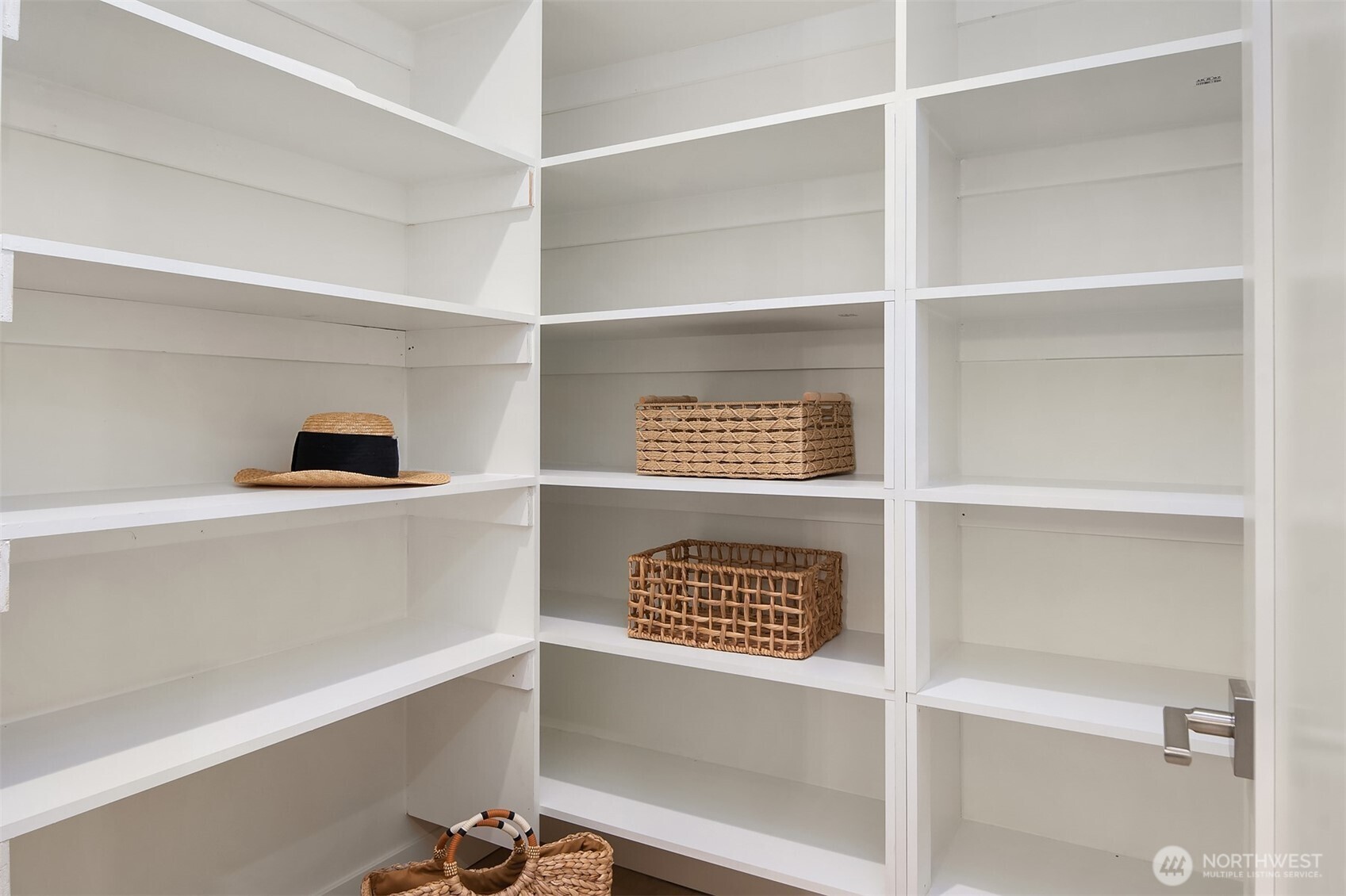 215 NE 123rd Street , Seattle, WA 98125