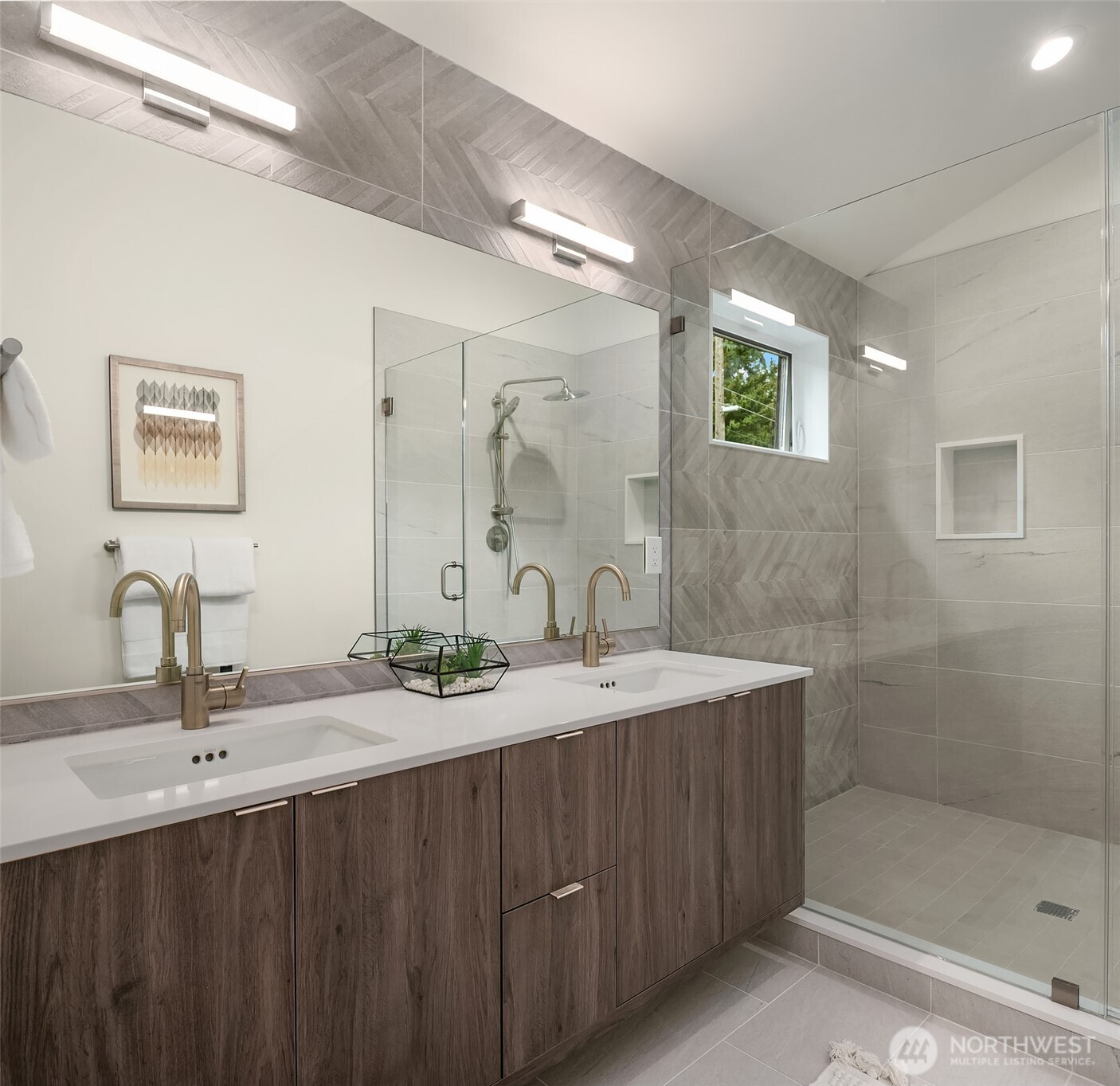 215 NE 123rd Street , Seattle, WA 98125