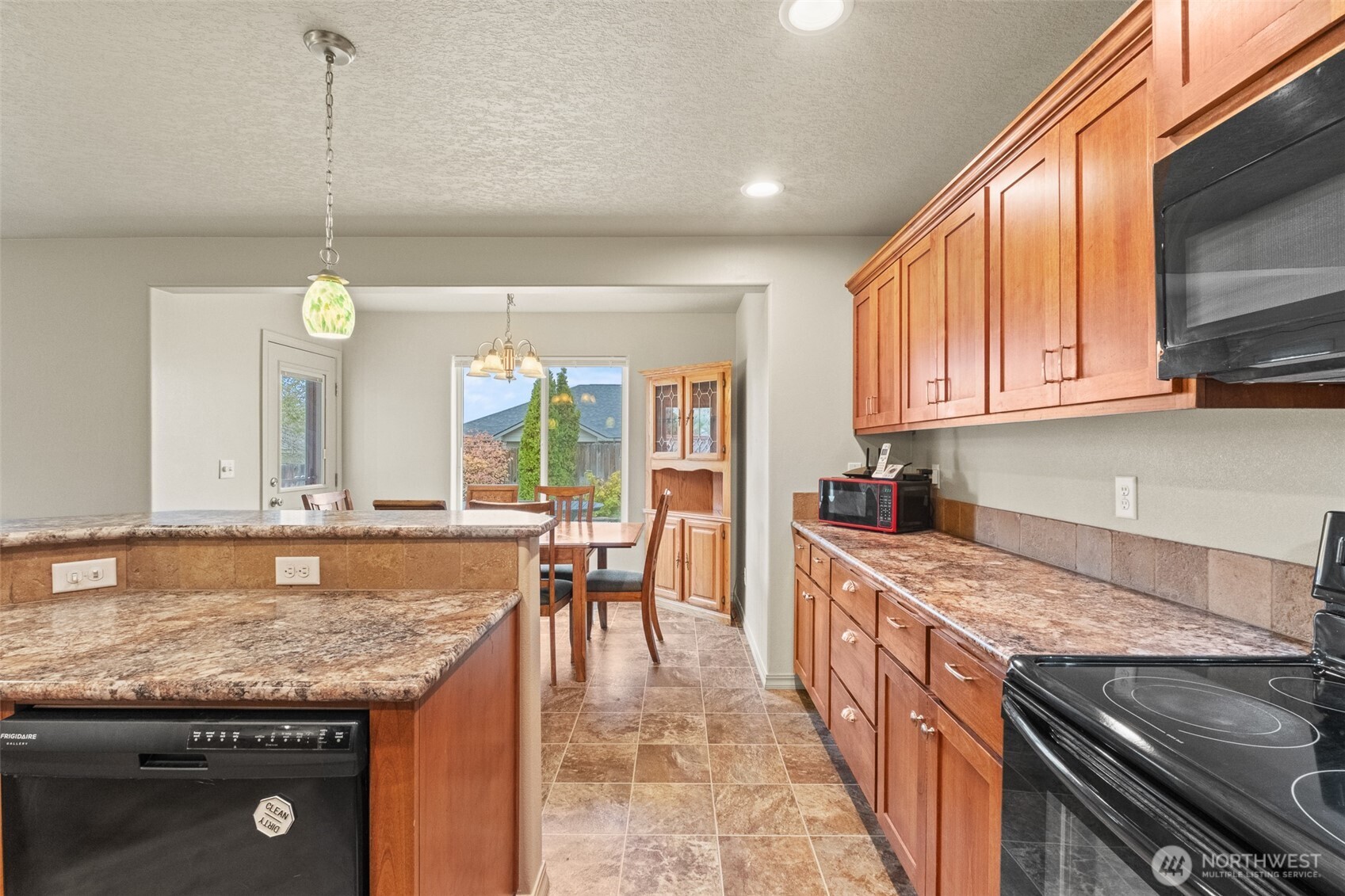 807 7th Avenue NE, Ephrata, WA 98823
