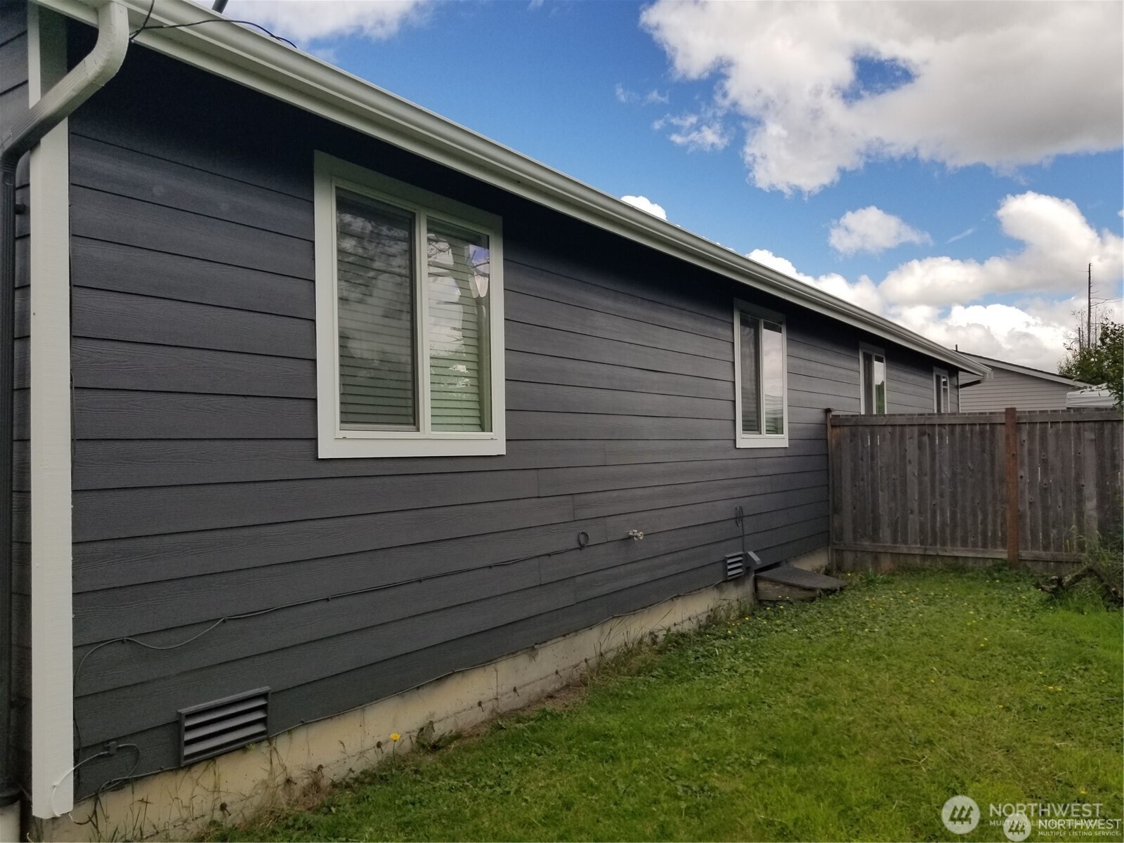 906 S 22nd Court , Mount Vernon, WA 98274