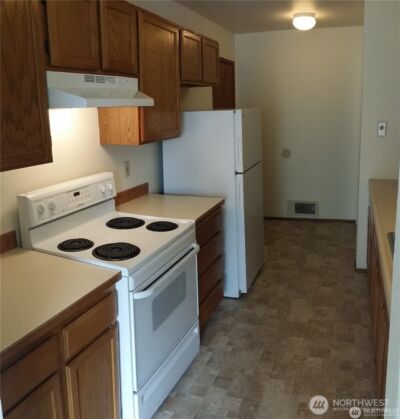 906 S 22nd Court , Mount Vernon, WA 98274 - Photo 9