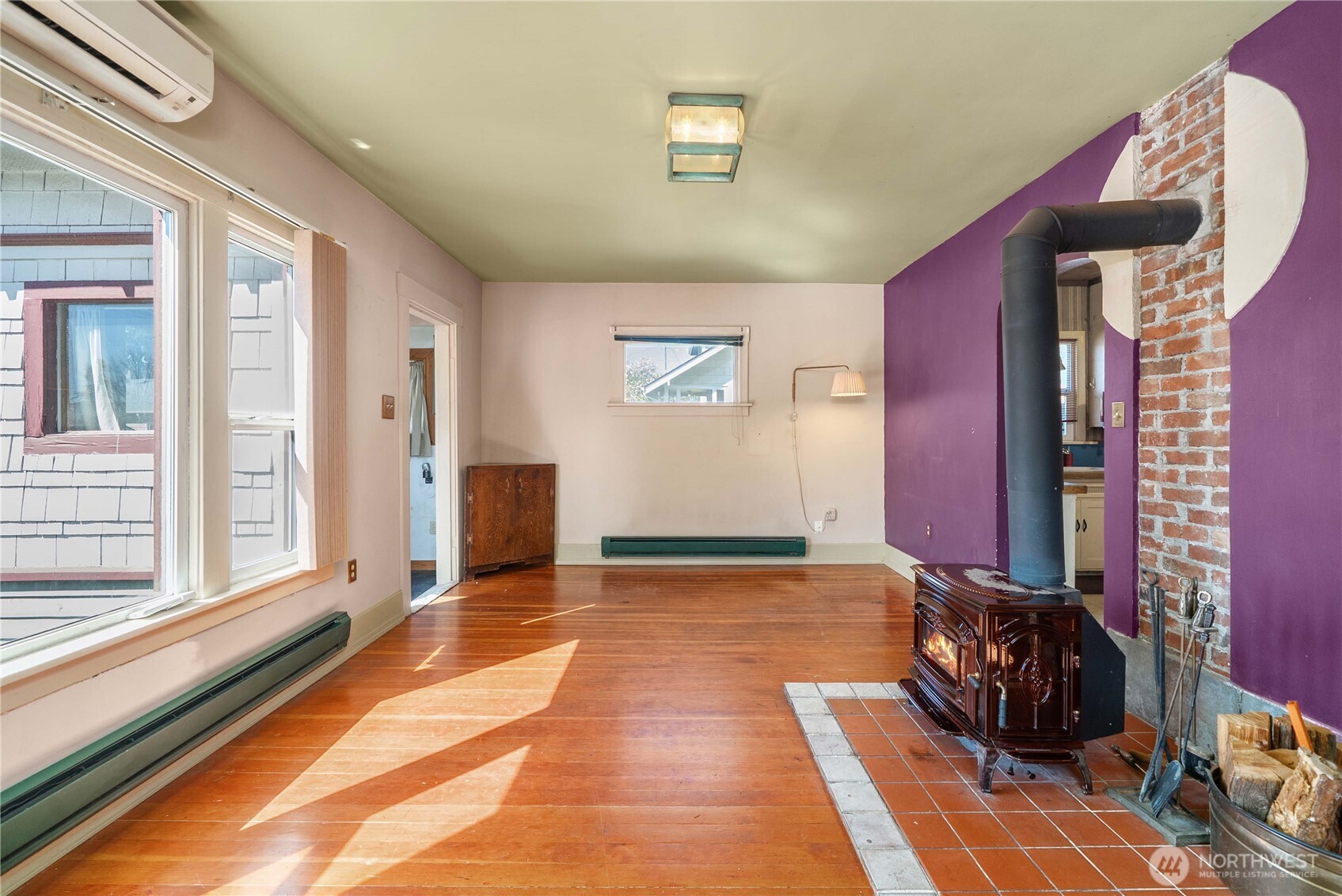 941 S Sprague Avenue , Tacoma, WA 98405