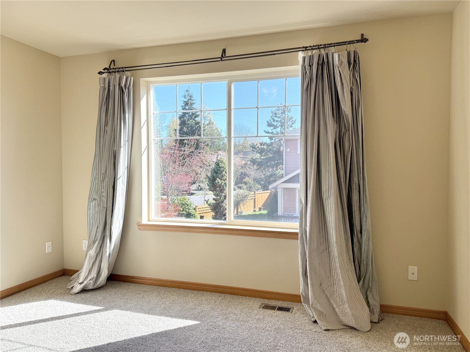 3727 134th Place SW, Lynnwood, WA 98087