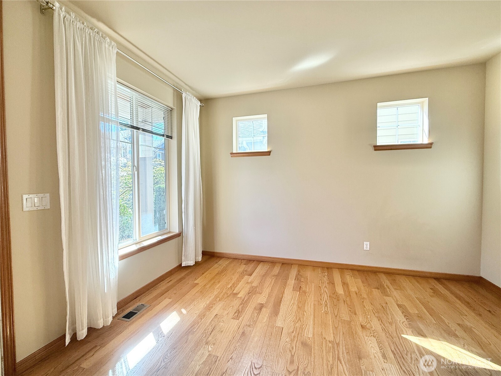 3727 134th Place SW, Lynnwood, WA 98087