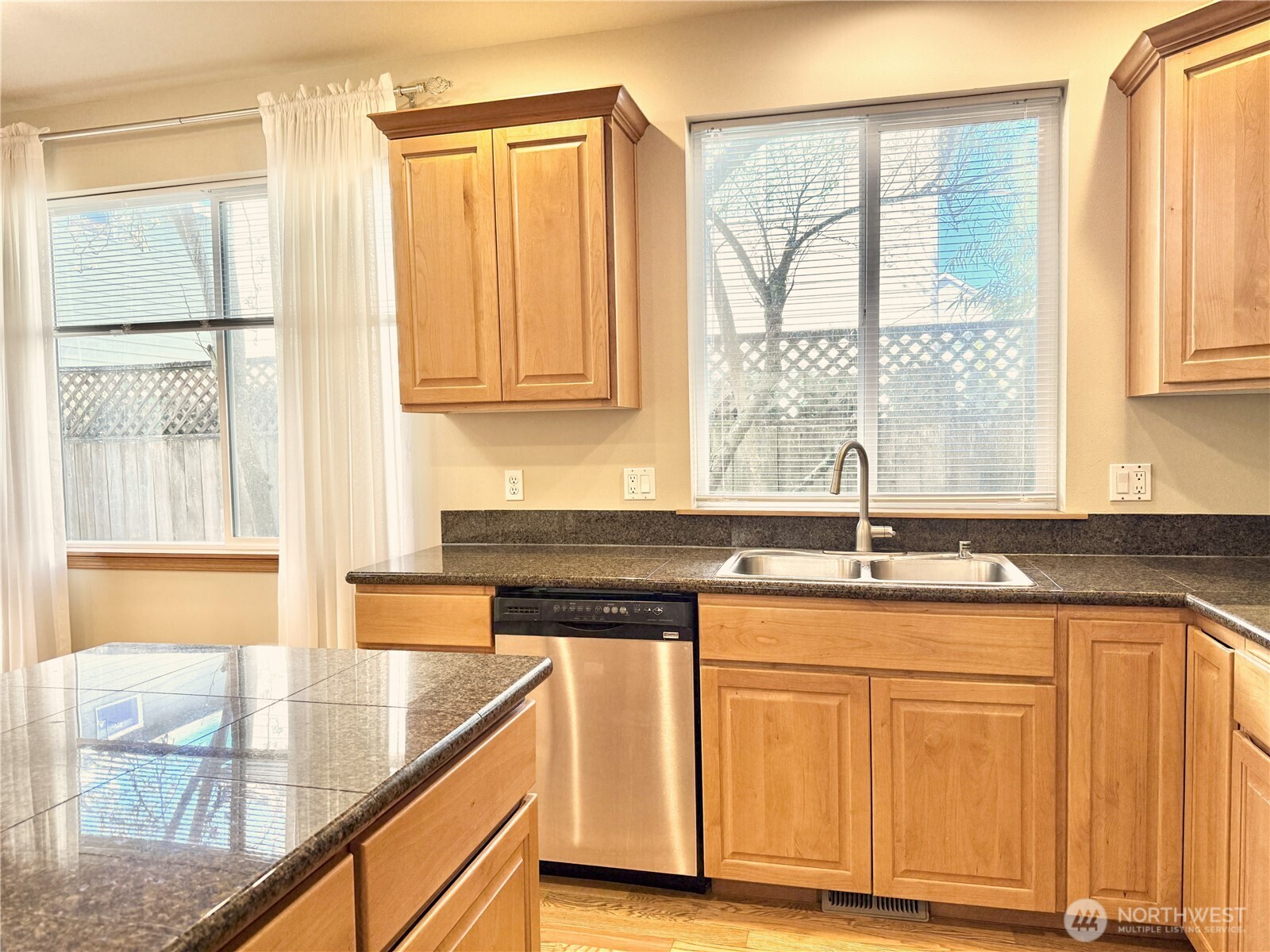 3727 134th Place SW, Lynnwood, WA 98087