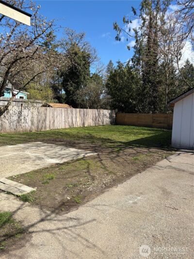 1506 Elizabeth Avenue , Bremerton, WA 98337-1733 - Photo 5
