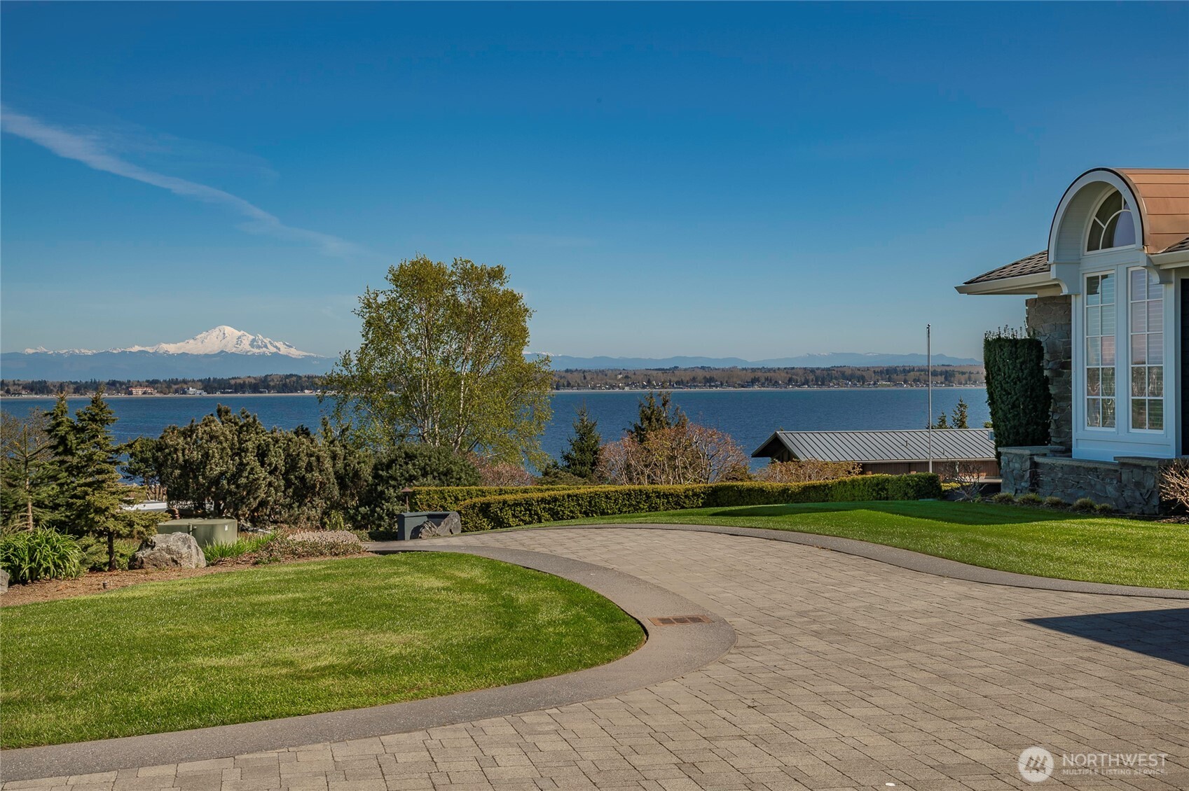 5685 Nakat Way , Blaine, WA 98230