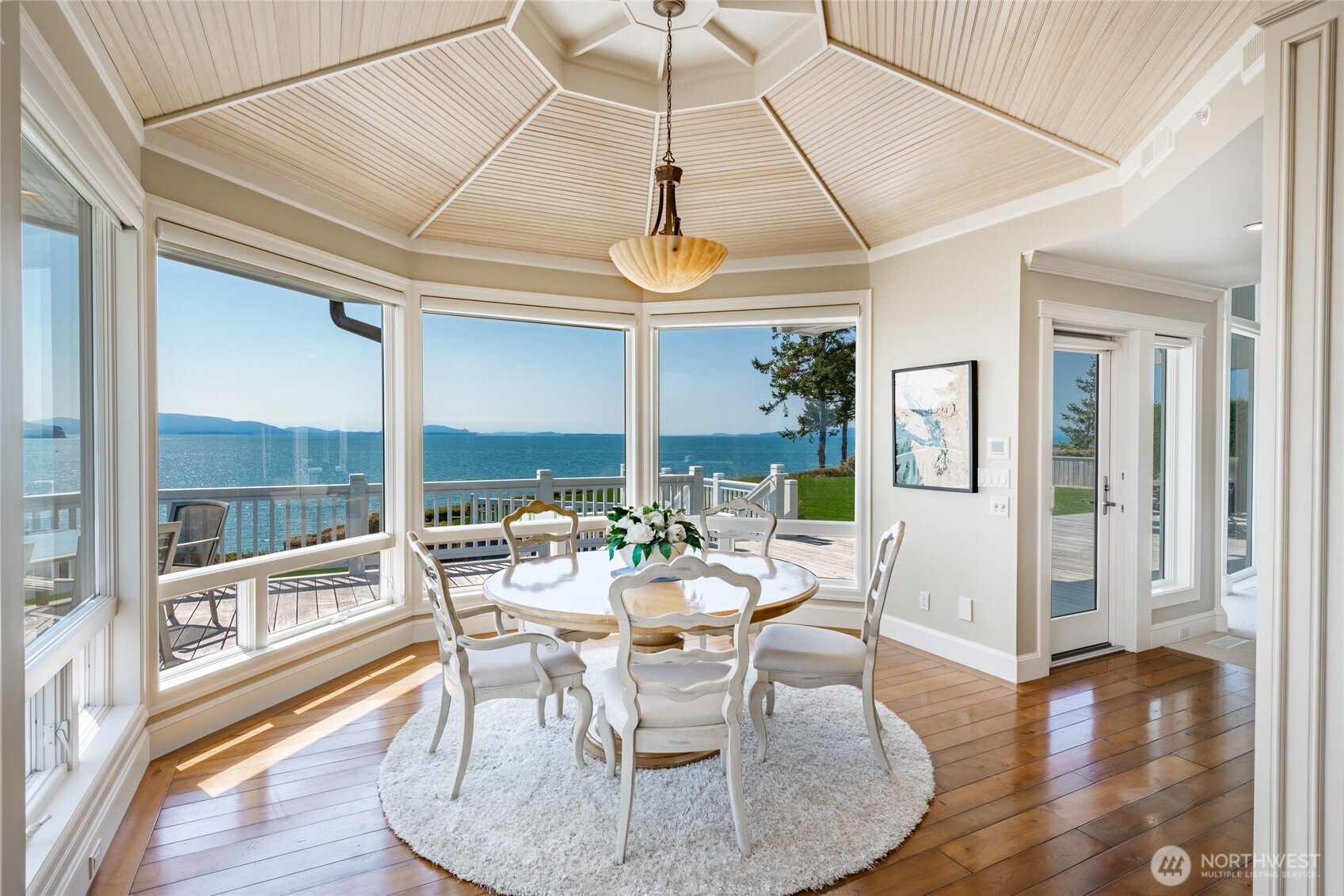 5685 Nakat Way , Blaine, WA 98230