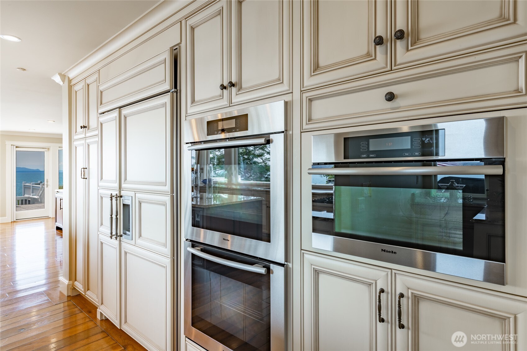 5685 Nakat Way , Blaine, WA 98230