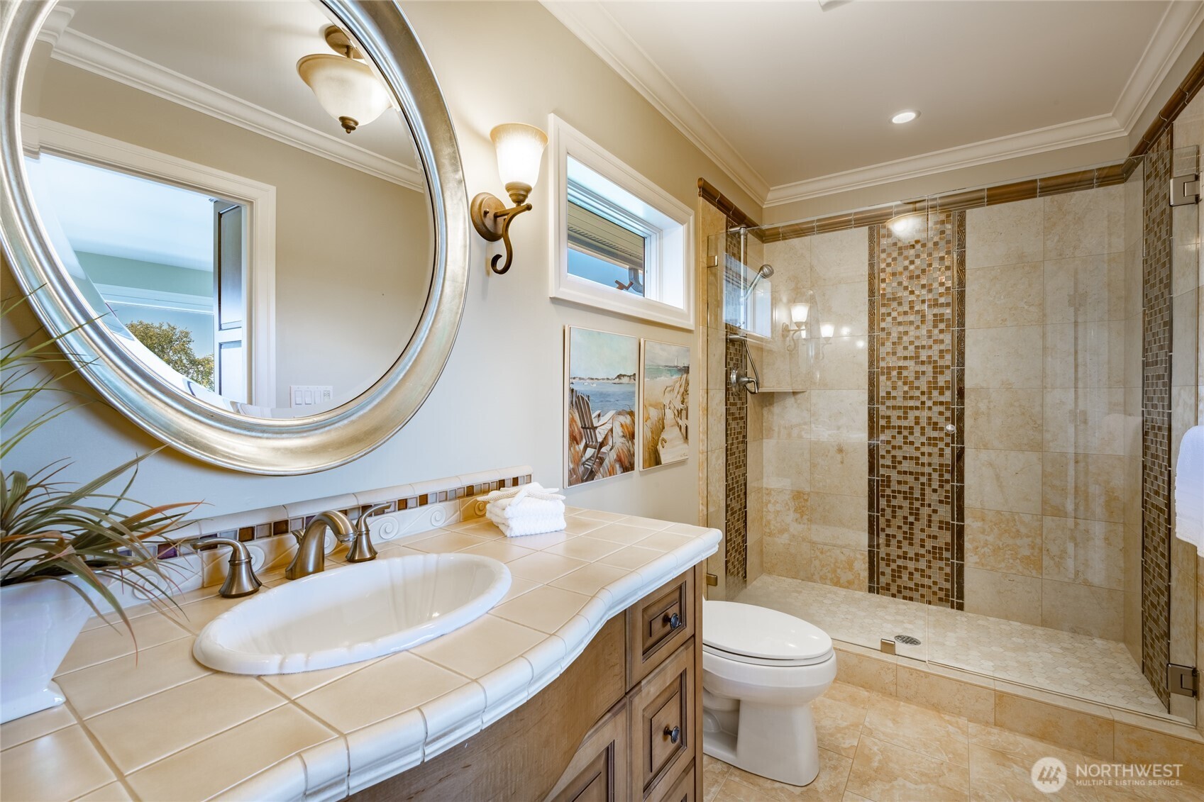 5685 Nakat Way , Blaine, WA 98230