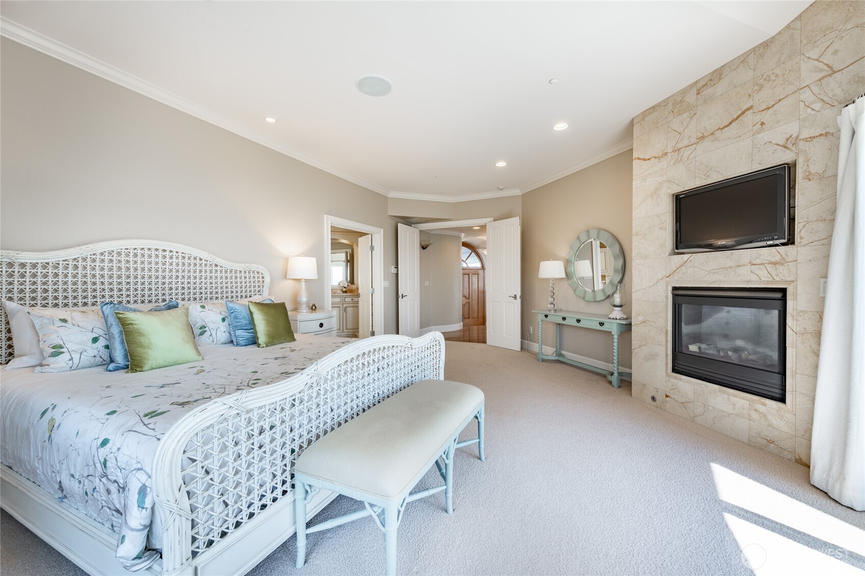 5685 Nakat Way , Blaine, WA 98230