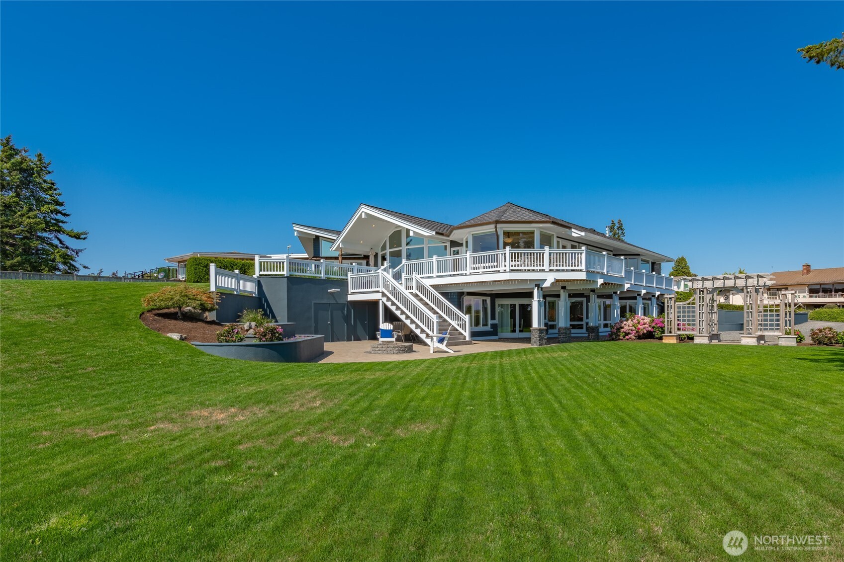 5685 Nakat Way , Blaine, WA 98230