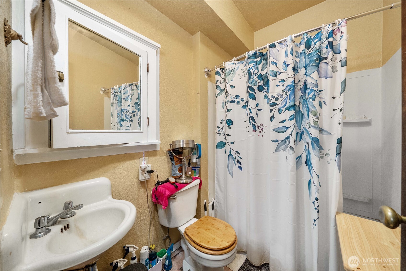 941 / 935 S Sprague Avenue , Tacoma, WA 98405