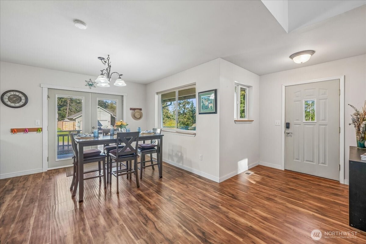 10520 100th Street Ct , Anderson Island, WA 98303