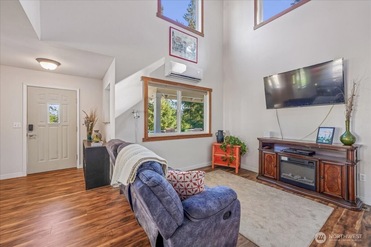 10520 100th Street Ct , Anderson Island, WA 98303