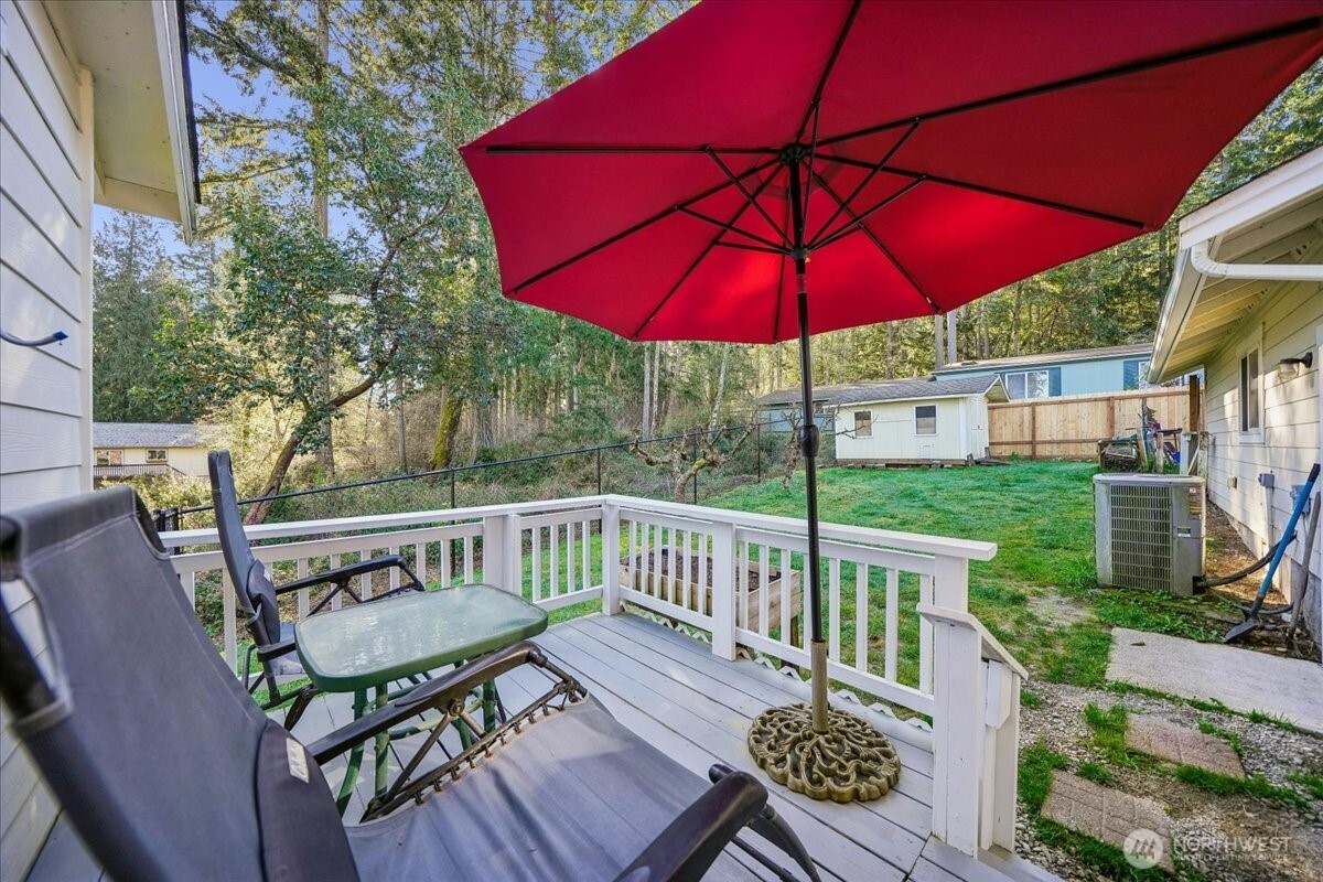 10520 100th Street Ct , Anderson Island, WA 98303