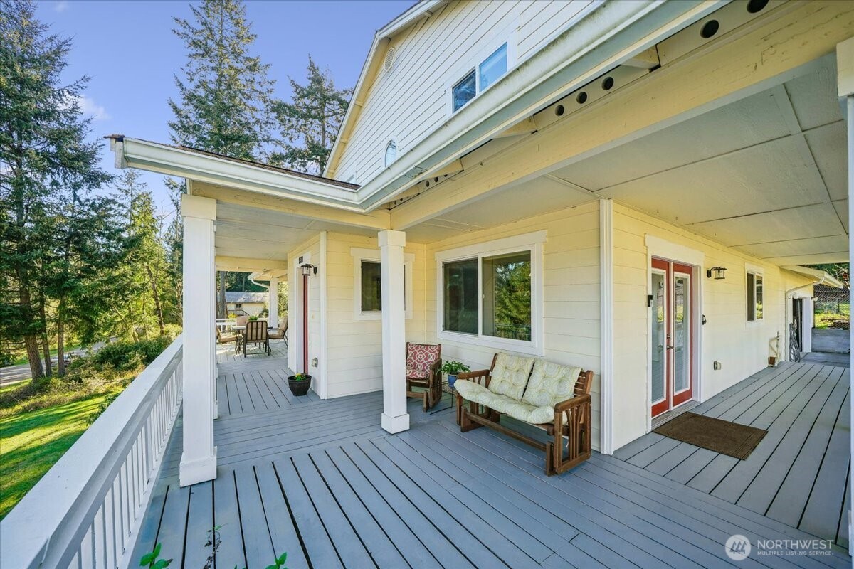 10520 100th Street Ct , Anderson Island, WA 98303