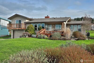 8201 Olympic View Lane , Clinton, WA 98236