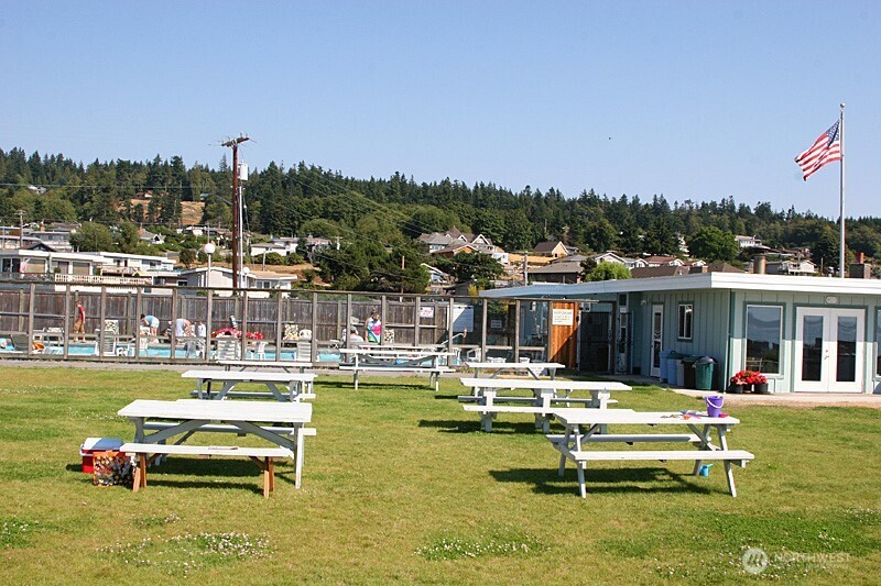 8201 Olympic View Lane , Clinton, WA 98236