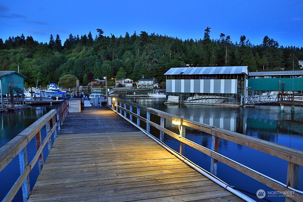 8201 Olympic View Lane , Clinton, WA 98236