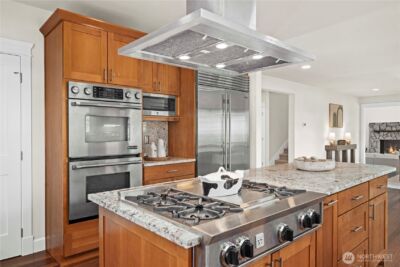 11028 E Riverside Drive , Bothell, WA 98011 - Photo 11