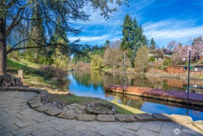 11028 E Riverside Drive , Bothell, WA 98011 - Photo 2
