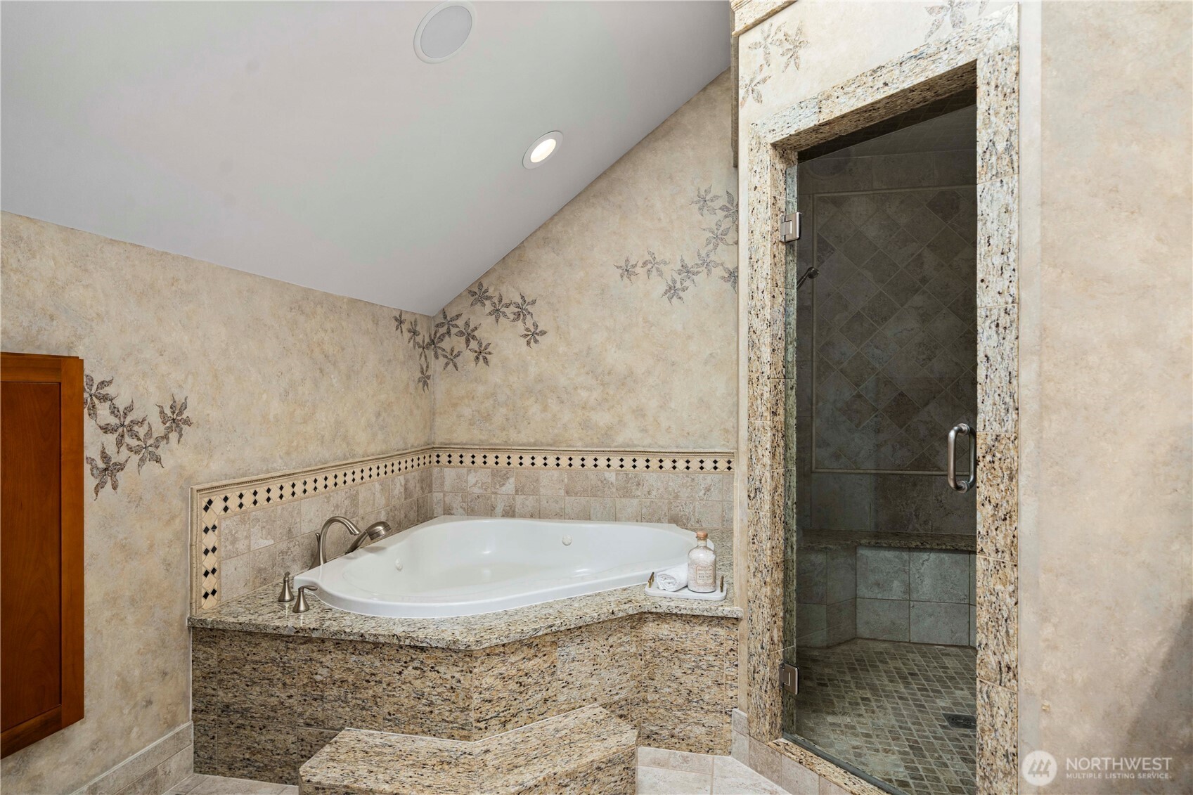 11028 E Riverside Drive , Bothell, WA 98011