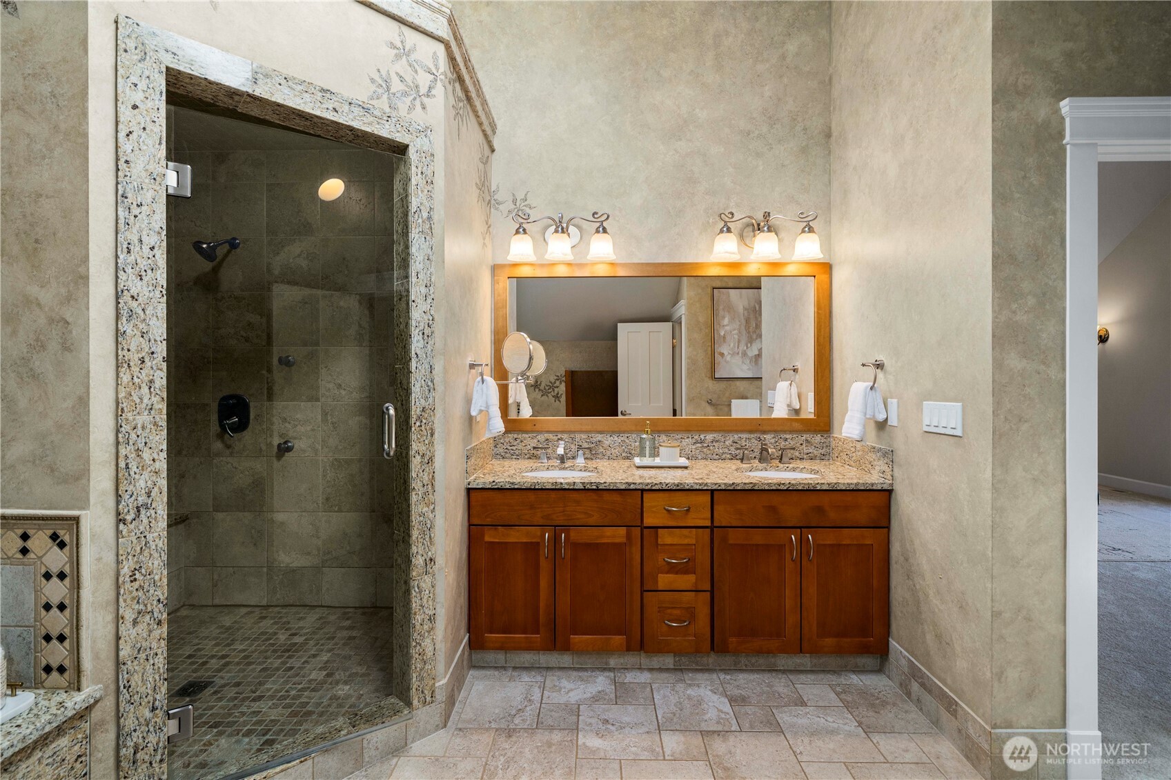 11028 E Riverside Drive , Bothell, WA 98011