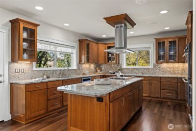 11028 E Riverside Drive , Bothell, WA 98011 - Photo 10