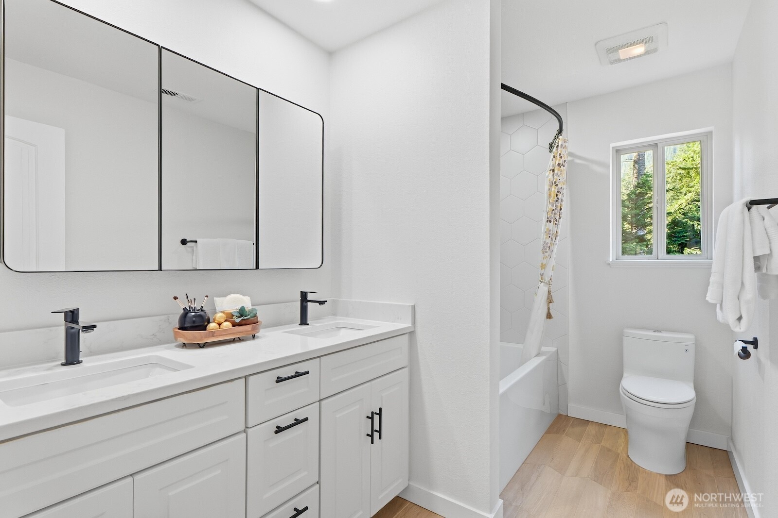 17219 429th Avenue SE, North Bend, WA 98045