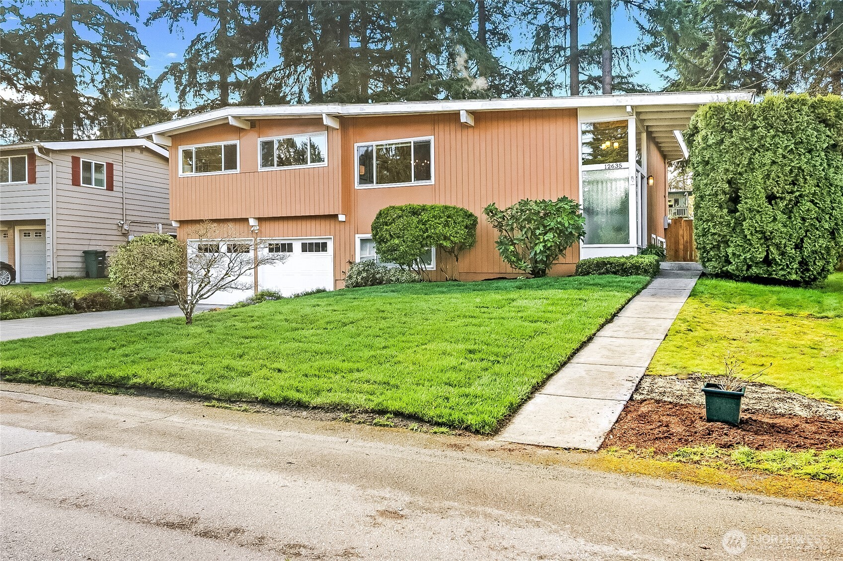 12635 SE 54th Street , Bellevue, WA 98006