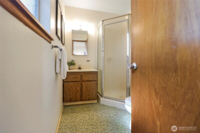 12635 SE 54th Street , Bellevue, WA 98006 - Photo 19