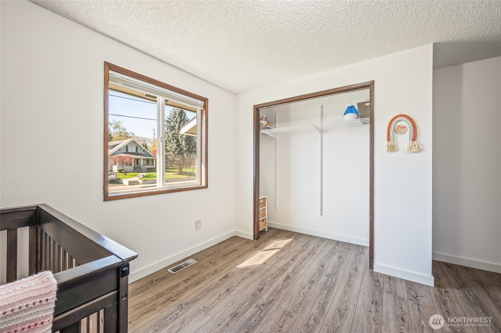 932 CRAWFORD Avenue , Wenatchee, WA 98801