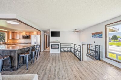 932 CRAWFORD Avenue , Wenatchee, WA 98801 - Photo 7