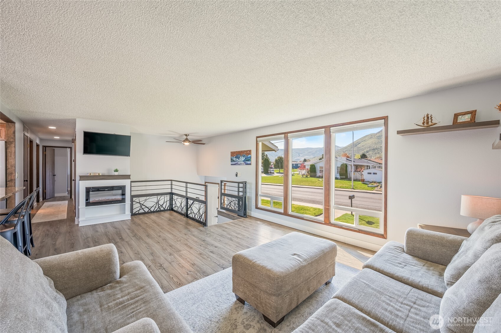 932 CRAWFORD Avenue , Wenatchee, WA 98801