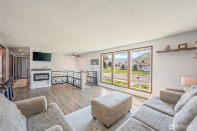 932 CRAWFORD Avenue , Wenatchee, WA 98801 - Photo 8