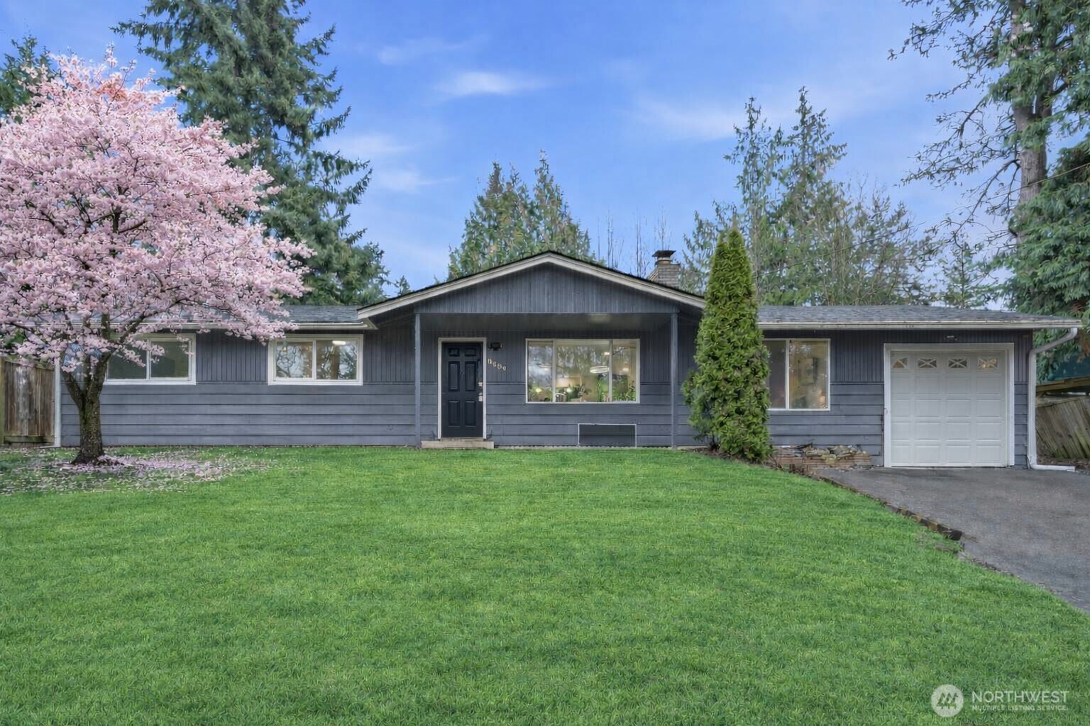 9808 S 252nd St , Kent, WA 98030