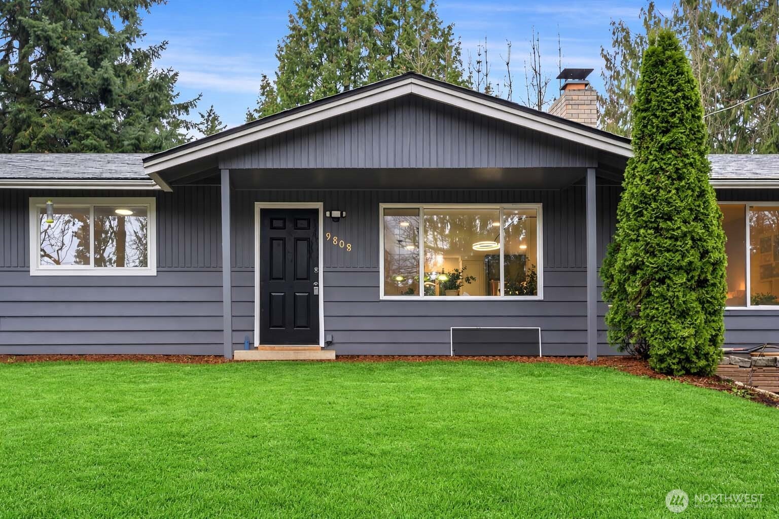 9808 S 252nd St , Kent, WA 98030