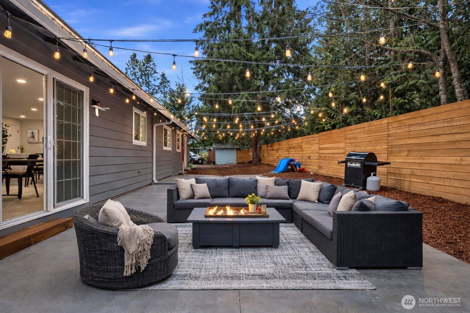 9808 S 252nd St , Kent, WA 98030