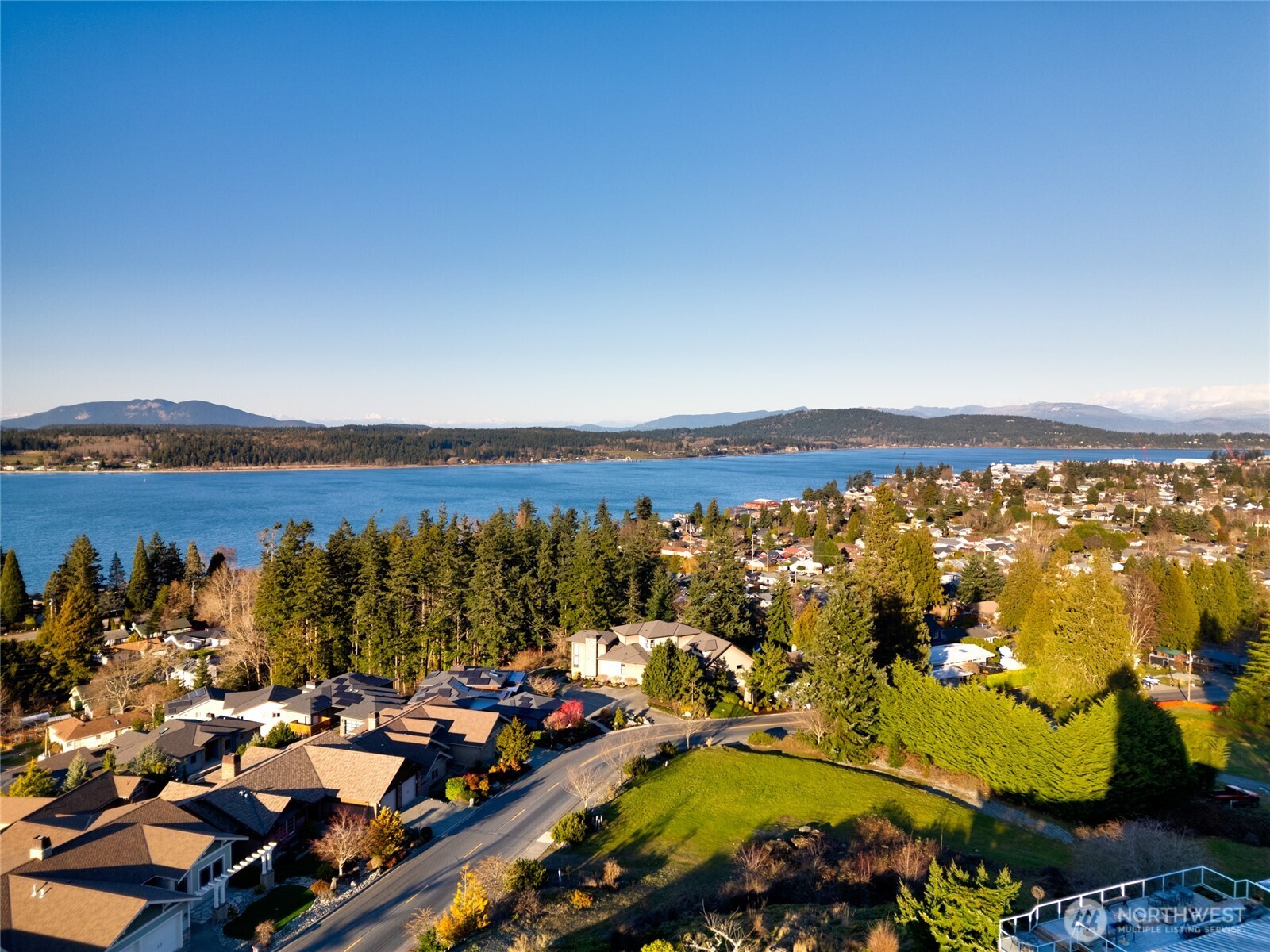 2707 17th Street , Anacortes, WA 98221