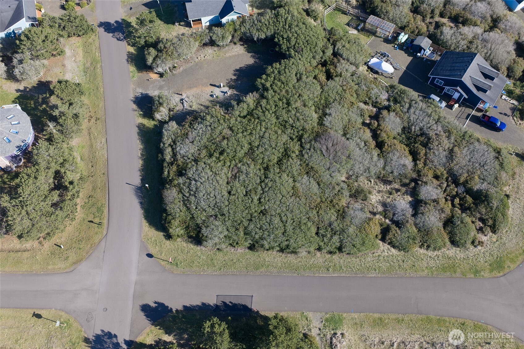 1339 Storm King Avenue , Ocean Shores, WA 98569