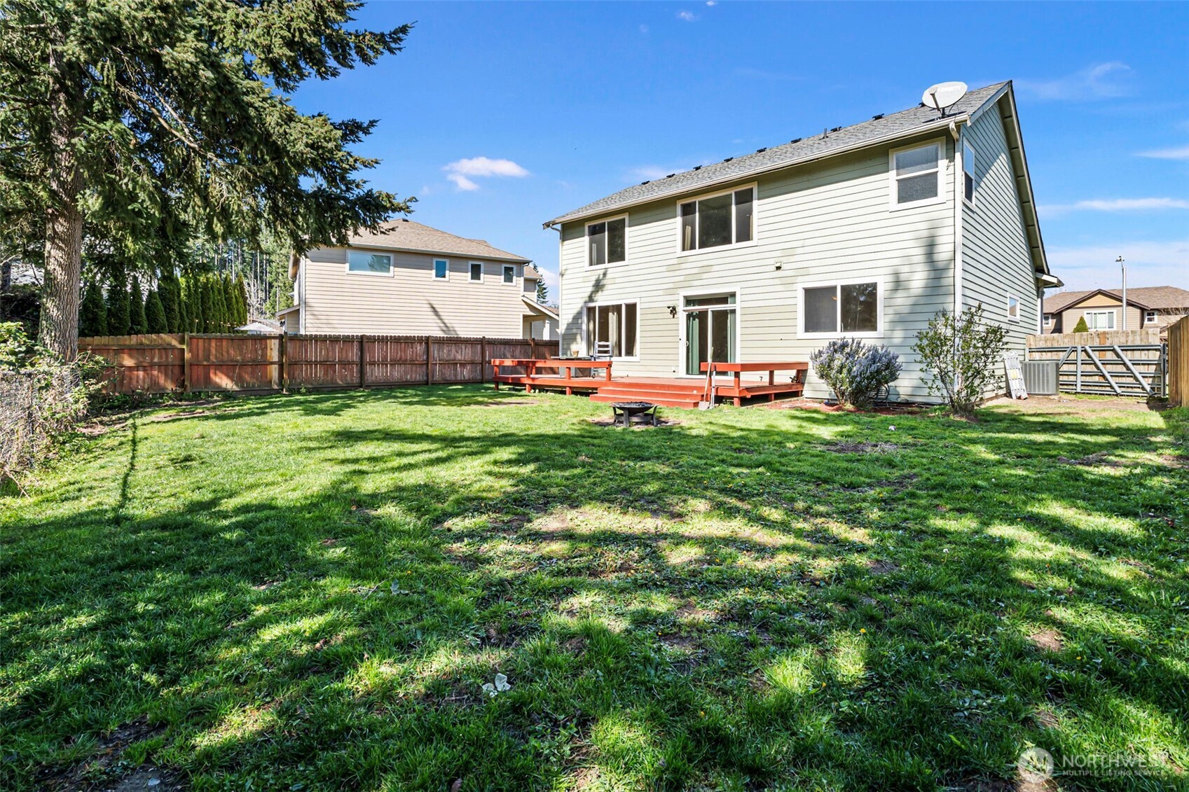 659 Joy Street , Eatonville, WA 98328