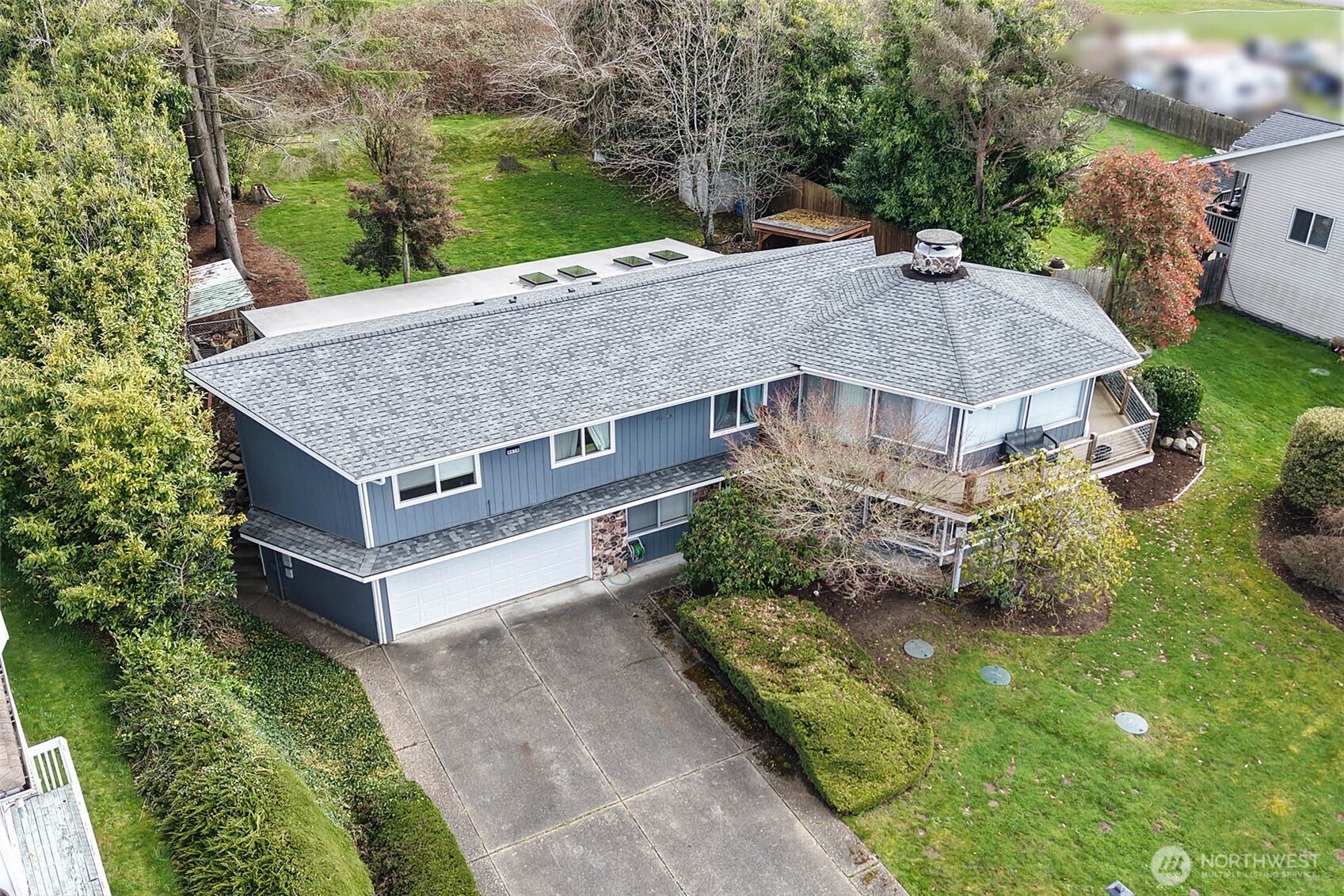 9678 Crest Dr , Blaine, WA 98230