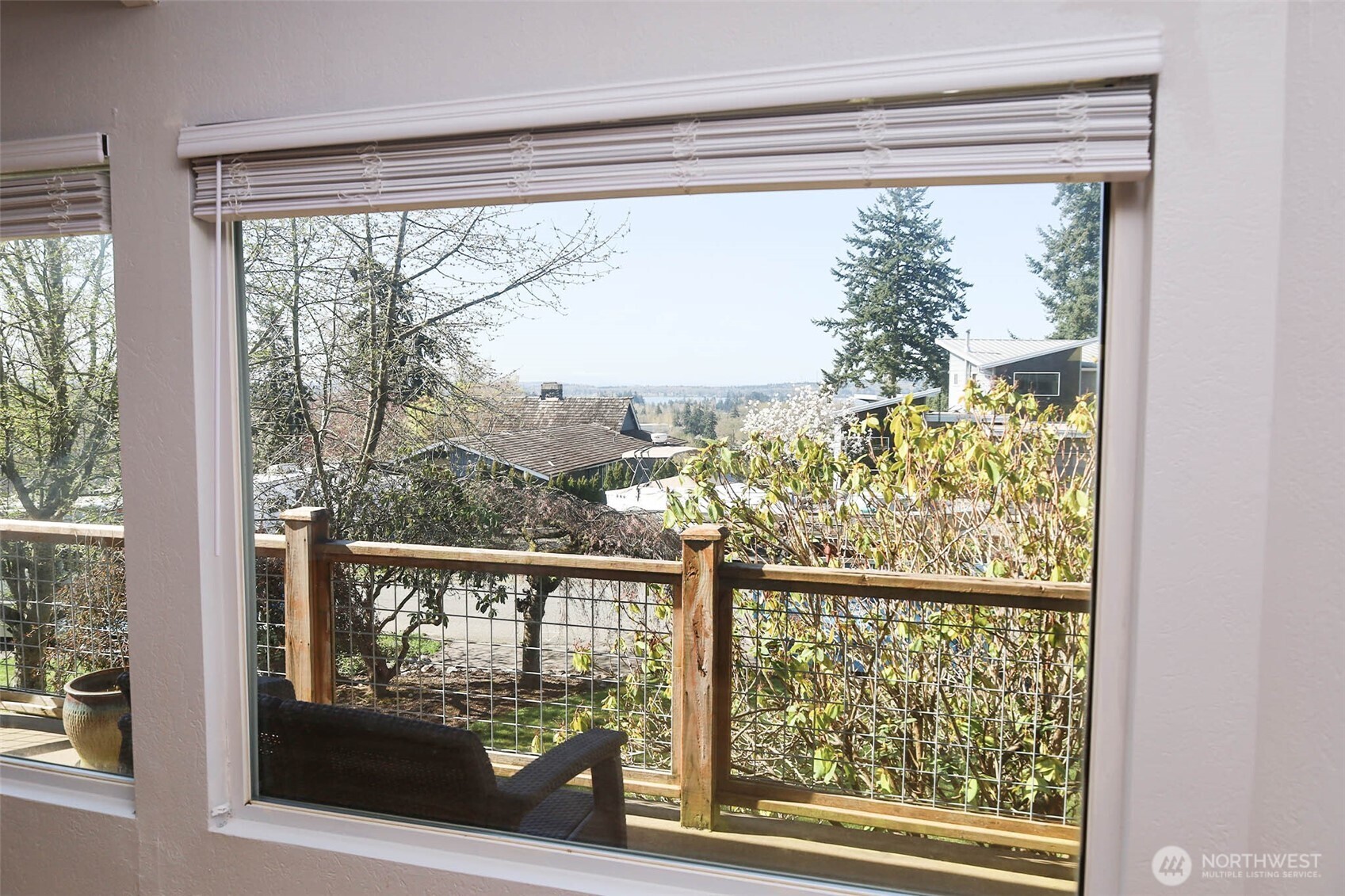 9678 Crest Dr , Blaine, WA 98230