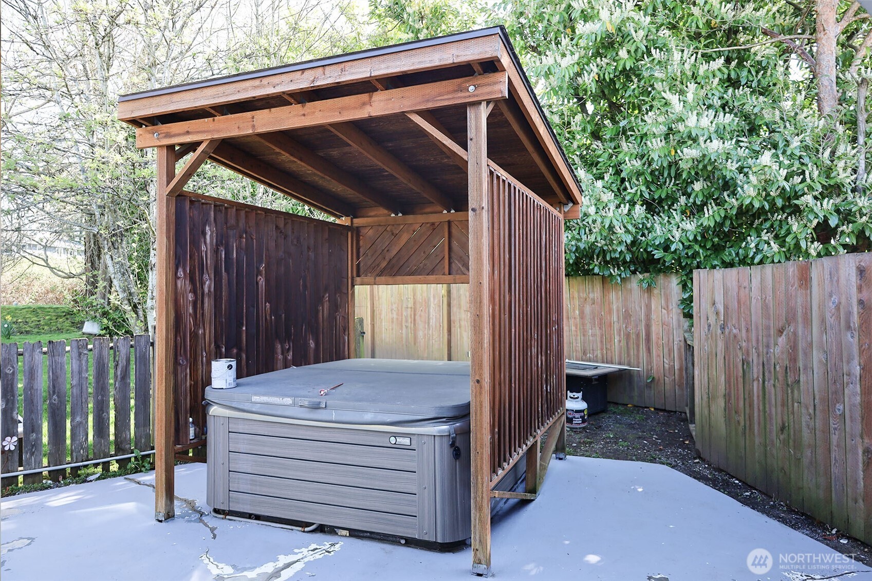 9678 Crest Dr , Blaine, WA 98230