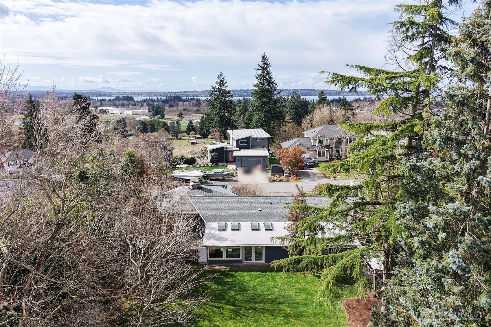 9678 Crest Dr , Blaine, WA 98230